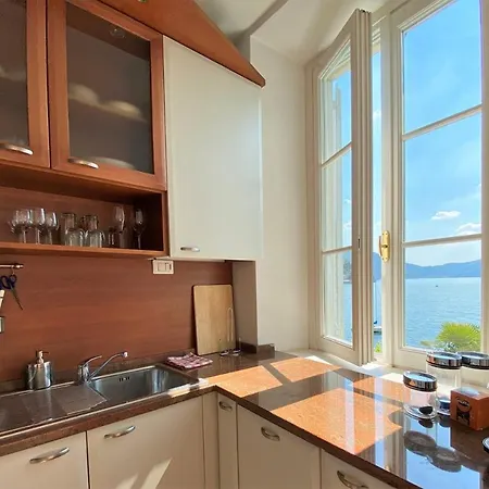 Flat Via De Benzi In - Lake Como * Torno