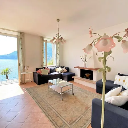 Flat Via De Benzi In - Lake Como Apartamento Torno