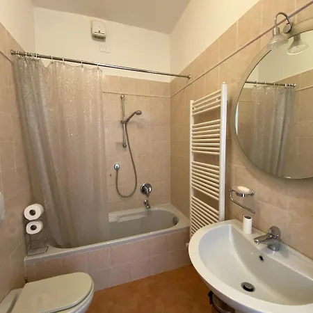 Flat Via De Benzi In - Lake Como Torno